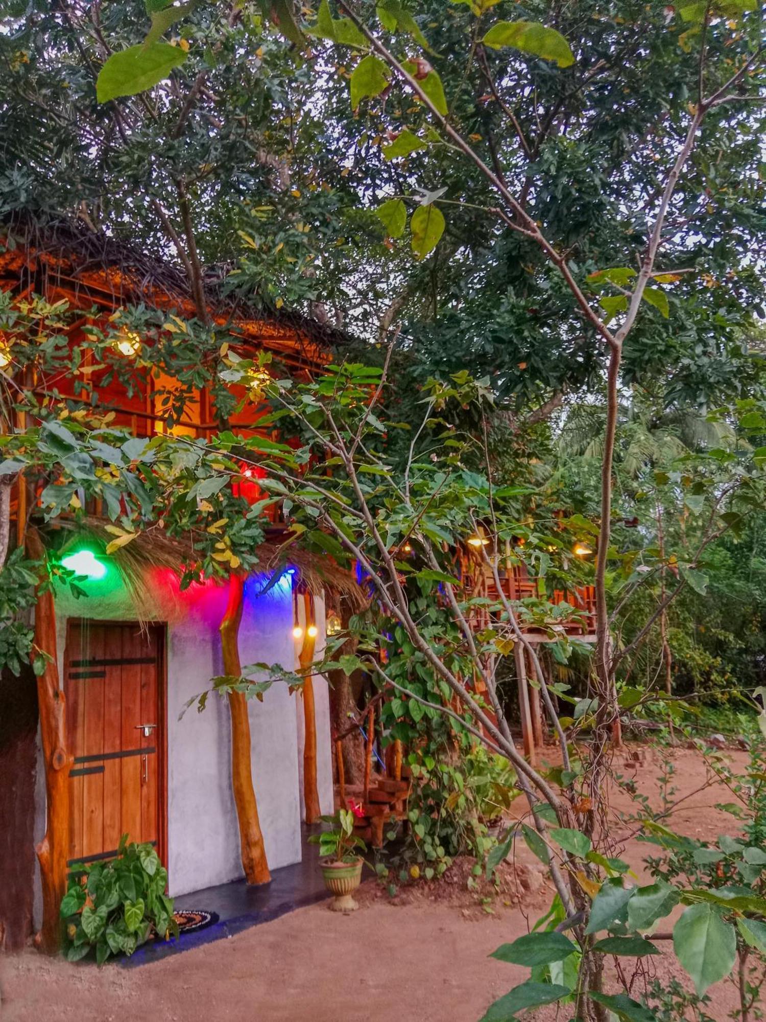 The Banda' Eco Villa Сигирия Экстерьер фото