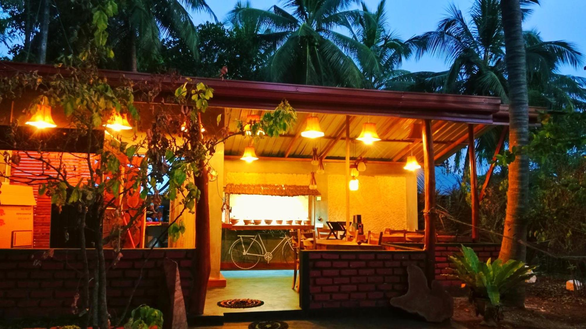 The Banda' Eco Villa Сигирия Экстерьер фото